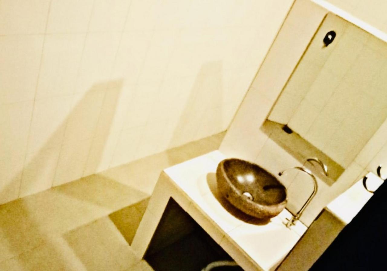 Ocean Hostel Ceningan Island Kültér fotó